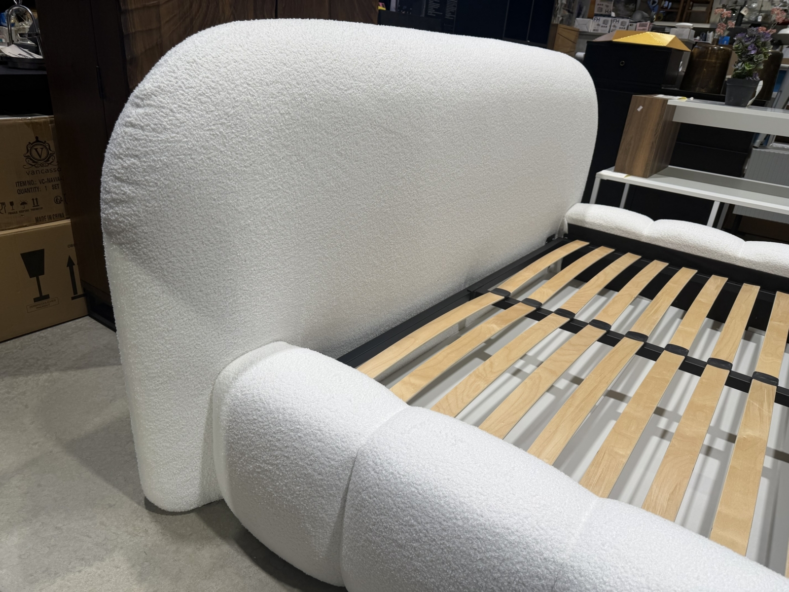 Miegamojo lova ,,Mako 2” 160x200cm - Image 4