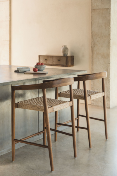 Pusbario kėdė "Bravio"