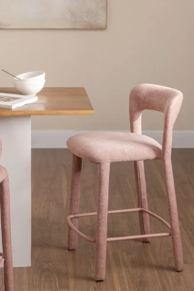 Pusbario kėdė "Eluno pinky"